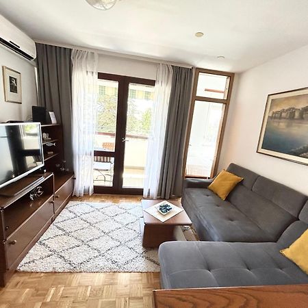 Apartman Mira 扎达尔 外观 照片