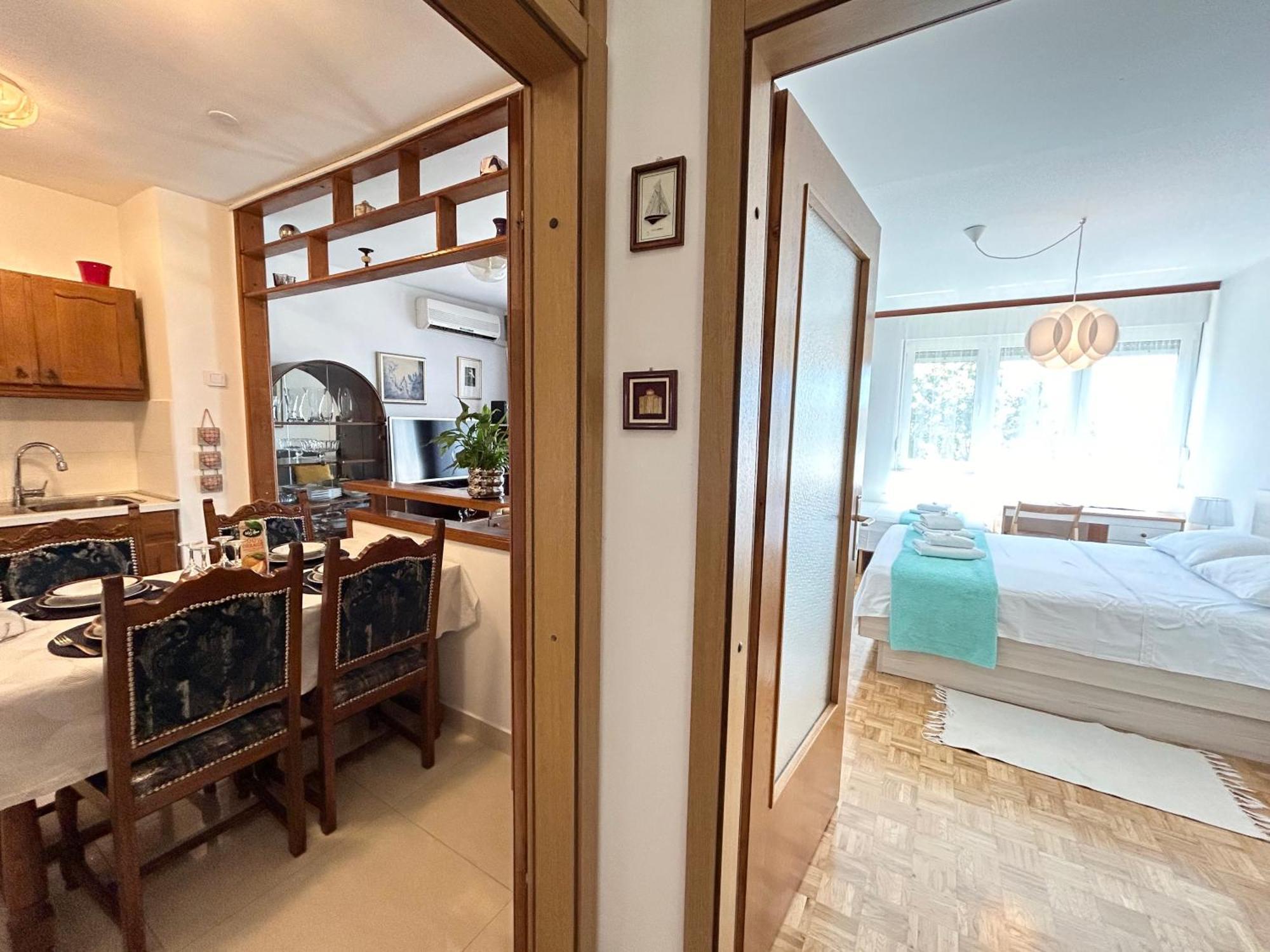 Apartman Mira 扎达尔 外观 照片