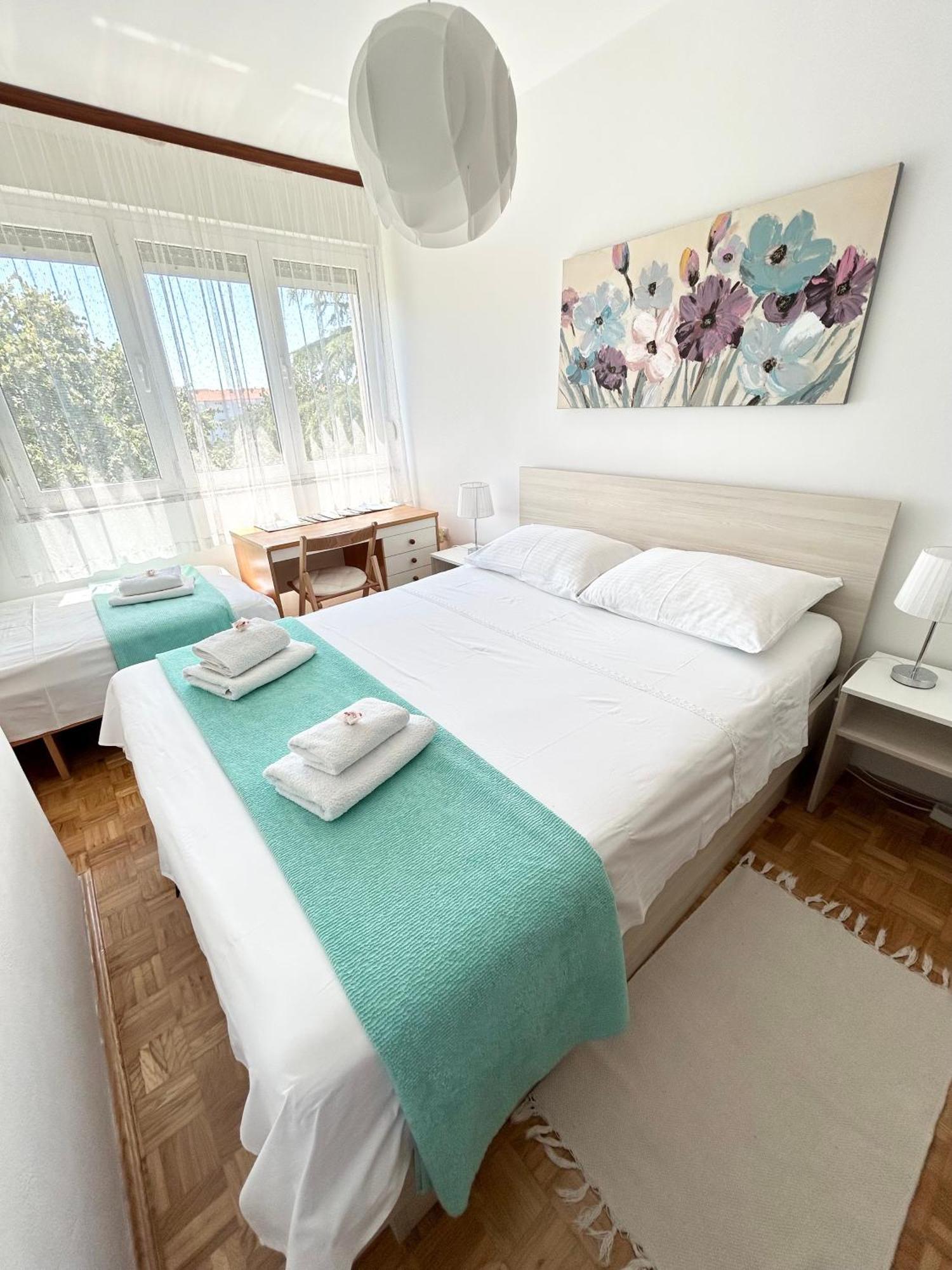 Apartman Mira 扎达尔 外观 照片